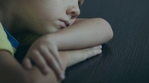 マイクから聞き出した虐待の証拠。母親たちの逮捕へとつながった