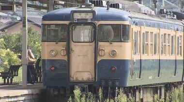 「撮り鉄」が住宅敷地に侵入、庭木を切断…再三注意してもマナー違反　「115系」湘南色や…