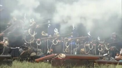 鉄砲隊による火縄銃の演舞も　郷土の歴や食の魅力をＰＲする秋のおかやま桃太郎まつり開幕【岡山】