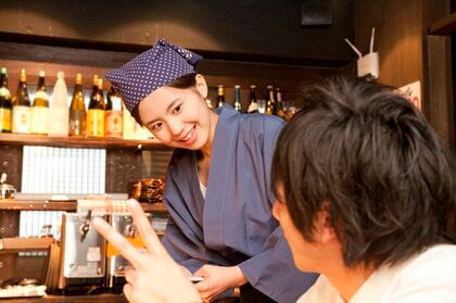 飲食店では100%の“人手不足”？一因はコロナ禍の人員削減…補充が難しい理由を東京商工リサーチに聞いた