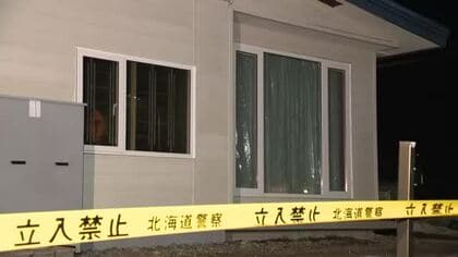 自宅に死体を遺棄した疑い＿65歳男を逮捕＿90代母親か？連絡つかず警察が身元確認急ぐ＿死後、相当な期間が経過か？「そんなことはしていない」容疑否認も詳しく事情聴く（北海道 中標津町）