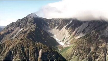 北アルプス涸沢で滑落か 登山道下の斜面で心肺停止の男性