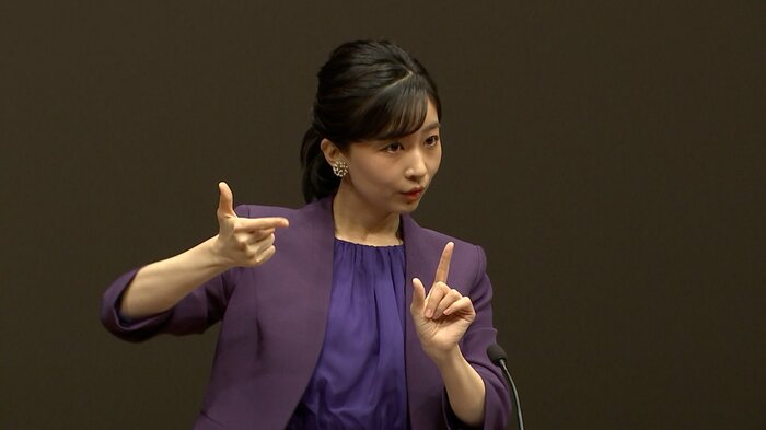 「全国高校生の手話によるスピーチコンテスト」では手話のみで挨拶された