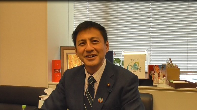 自民党観光立国調査会の武井俊輔・事務局次長
