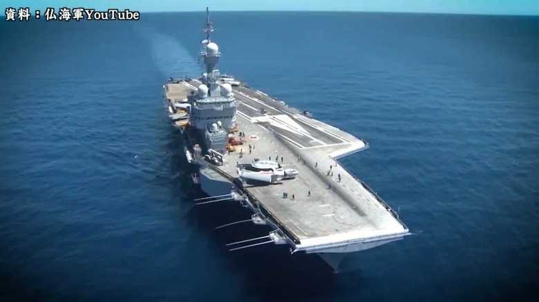 仏海軍の空母シャルル・ド・ゴール