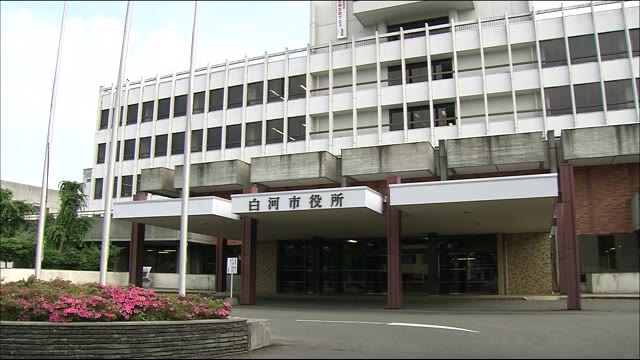 走行中の車に石を投げて傷付け逮捕 白河市役所・男性主事を停職1年の懲戒処分<福島県>