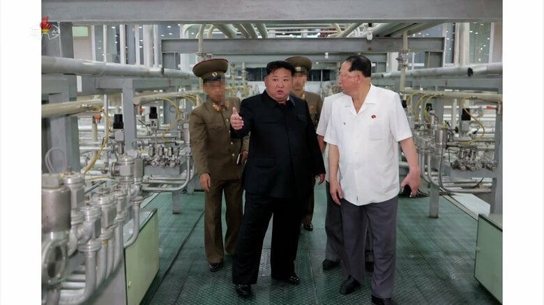ウラン濃縮施設を視察する金正恩総書記（ 9月13日公開）