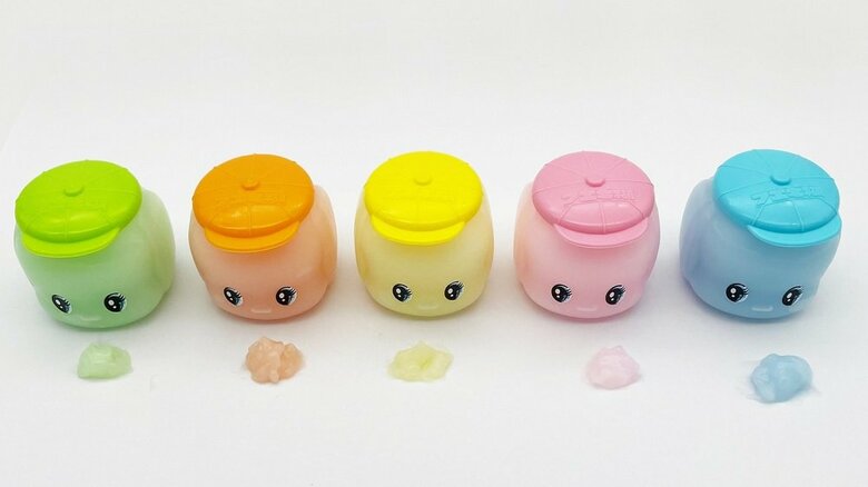 カラータイプもある