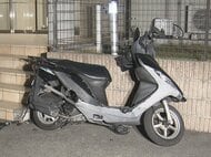 緊急走行中の救急車が交差点でバイクと衝突 バイクの40代男性がケガ 搬送予定だった患者の容体に影響なし