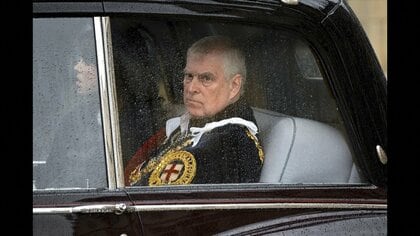 イギリス王室激震…チャールズ国王の弟・アンドルー元王子逮捕　“性的虐待”エプスタイン疑惑で王子の称号剥奪　極めて異例の逮捕　