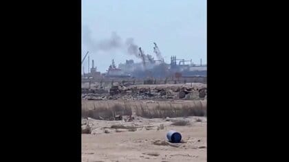 アメリカ企業タンカーがドローン攻撃で炎上　犯行声明は確認されず　エジプト北部の港　中東での戦闘拡大に懸念