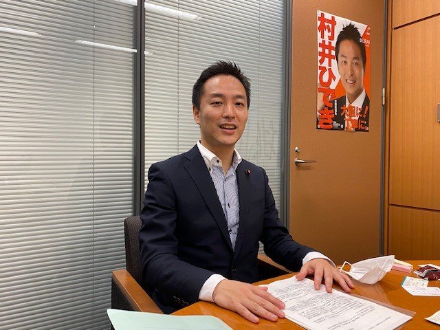 事務局長の村井議員「パパ友や同年代の仲間からも批判的な声が寄せられた」