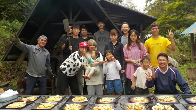 里山体験の留学生が訪れている 最近では外国人観光客も
