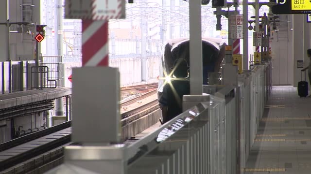 帰省ラッシュピーク JR利用客まばら