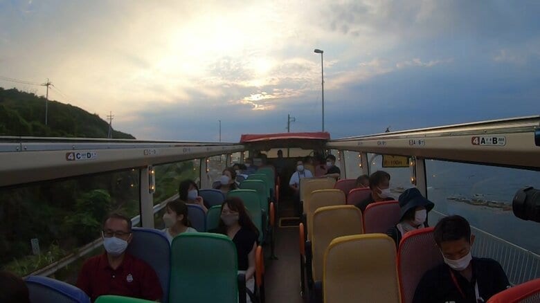 「車頼み」の観光に一手　期間限定・オープントップバスで巡る“夕日の聖地”出雲｜FNNプライムオンライン