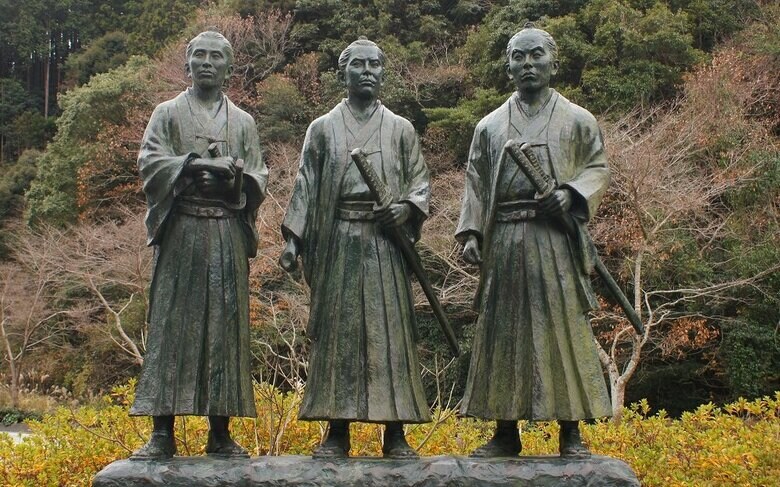 山県有朋・木戸孝允・伊藤博文の像（山口県萩市）