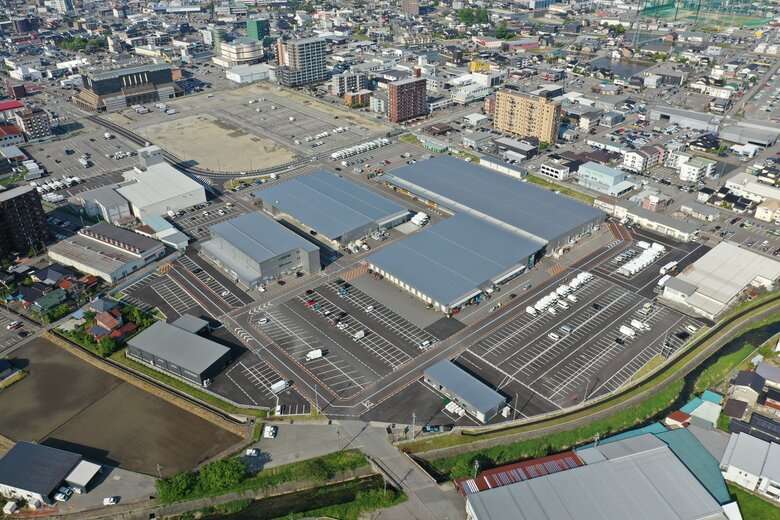 現在の市場施設（大和ハウス工業提供）