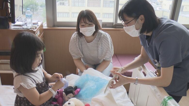 子どもとの距離を縮め不安に寄り添う　手術までの“つなぎ”を担う
