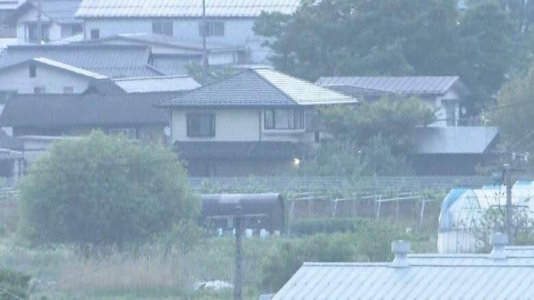 立てこもりから約12時間後に確保