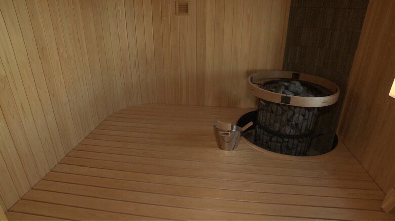 男鹿の海が望めるサウナ