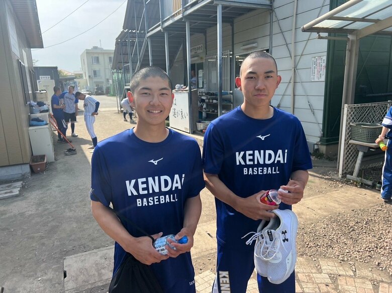 誓い合った佐藤龍月と石垣元気