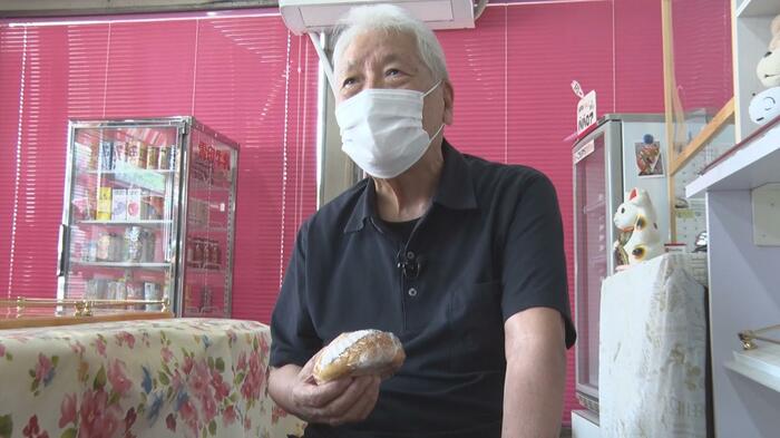 ババロアパンを考案した小沢良三さん(89)
