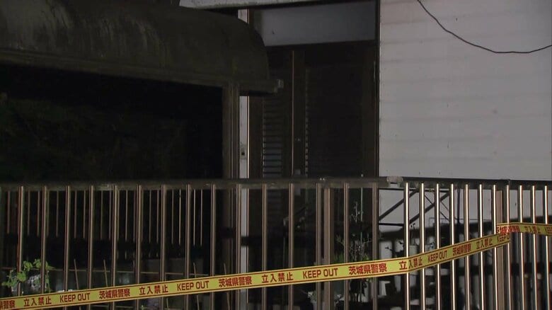 台所に腐敗した高齢男性遺体…腹部に刃物で刺されたような傷　事件に巻き込まれた可能性　茨城・河内町｜FNNプライムオンライン