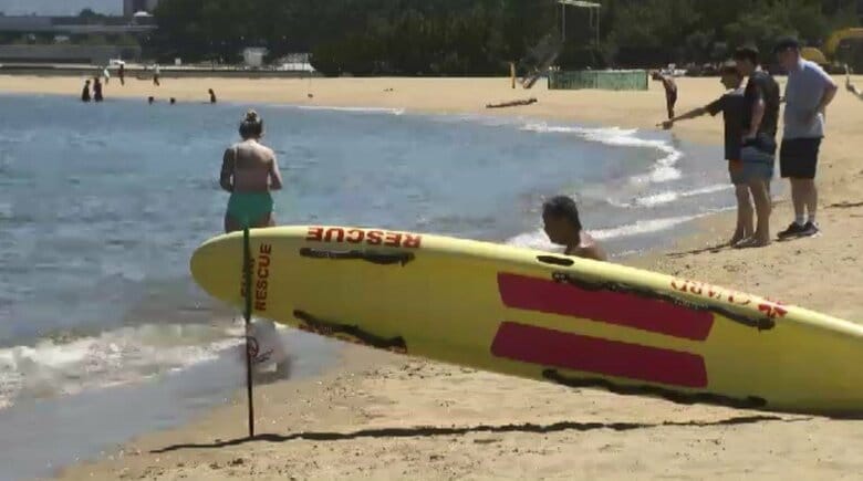 快晴なのに…海水浴場に異変　29日は40℃超の予想も　あまりの暑さに訪れる人まばら　福岡は“観測史上最も暑い7月”になる可能性｜FNNプライムオンライン