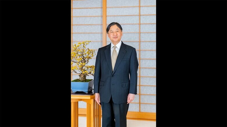 16日 御所･小広間（宮内庁提供）