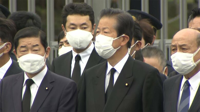国会前には、山口代表ら公明党幹部の姿が見られた