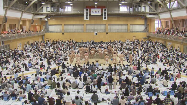 大相撲の秋巡業（三条市）
