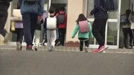 「学校楽しみ」八戸市の小中学校で授業再開　給食センター被災し給食に非常食用レトルトカレー【青森震度5強】