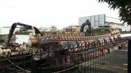 8年放置の“海賊船”撤去作業進む…約30日かかる見込み　市民からは費用負担求める声と寂しさも　川崎市