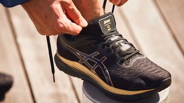 コロナ時代のランニング専属コーチに! アシックスが開発した“話す靴”の秘密に迫る