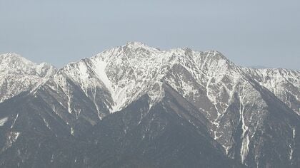 登山道には約20cmの雪　南アルプス仙丈ヶ岳で東京の40歳男性をヘリで救助　「動けなくなった」と本人が救助要請