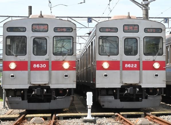 8500系の車両【8622号と8630号】(提供:東急電鉄㈱)
