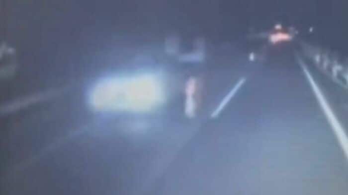 逆走していた男の車(視聴者提供)