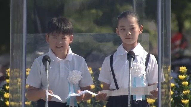 小学生による「平和への誓い」