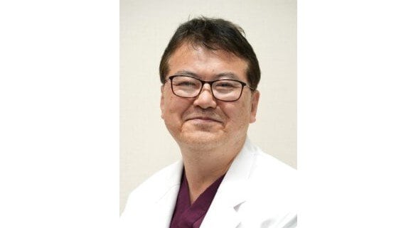 室井容疑者(勤務先の病院HPより)