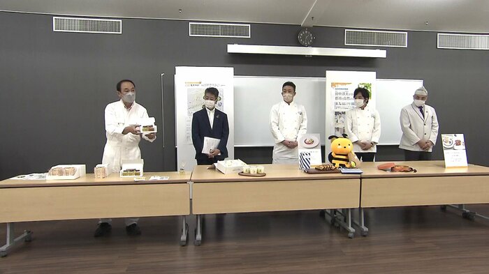 “岡山駅前産”ハチミツを使ったスイーツの発表会