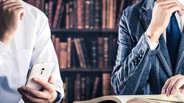 紙で読む?タブレットで読む? 新時代の知識人に必要な読書術