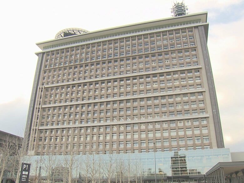 予算削減で公務とみなされず…県議OB会の事務作業で県職員が“有休”を取得 年3回の親睦や意見交換の会合｜FNNプライムオンライン