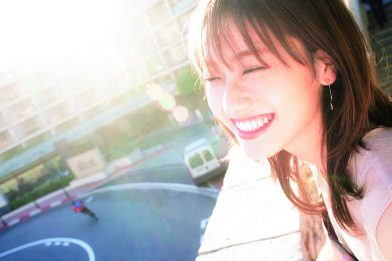 欅坂46 守屋茜1st写真集『潜在意識』 写真/桑島智輝