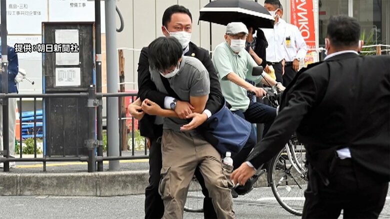 写真：朝日新聞
