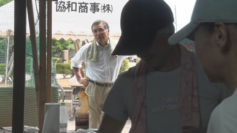 多田進郎さん（奥）