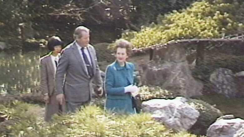 1986年3月　醍醐寺の庭を散策されるスペンサー夫妻