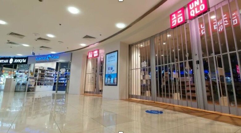モスクワのショッピングモールにあった「ユニクロ」。市民に人気だったが営業を停止した（2022年3月）