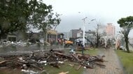 中国で今月3個目の台風上陸　車が流される様子も…広東省で洪水発生　約90万人避難　10万世帯超が停電