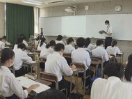原則オンラインだった高校で3年生のみ“対面授業”再開「皆の真剣さ伝わって来る」「気持ち引き締まる」