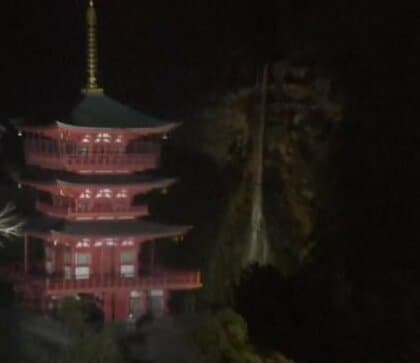 大晦日から元旦に“新年を照らす光”　「那智の滝」ライトアップ準備が進む　高さ133メートルの滝が幻想的に浮かび上がる　和歌山・熊野那智大社